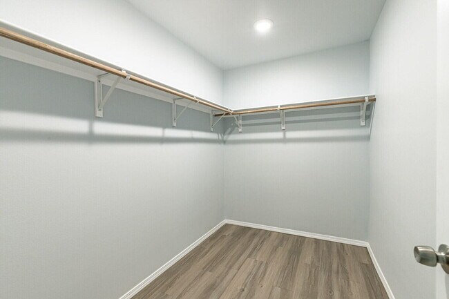 Building Photo - 8609 10th Pl