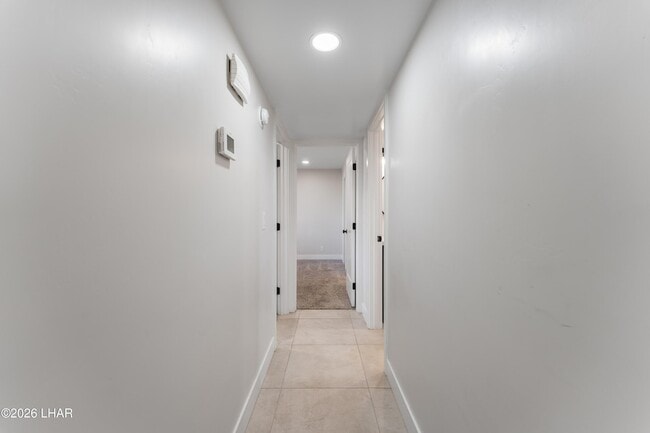Building Photo - 2150 Lake Havasu Plaza