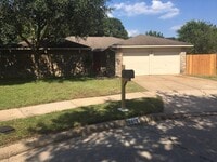 Building Photo - 2618 Olster Dr