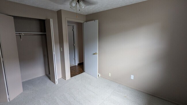 Building Photo - 3626 Forestdale Ave SW