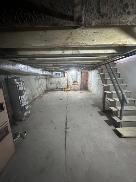 Building Photo - 2607 S 62nd St