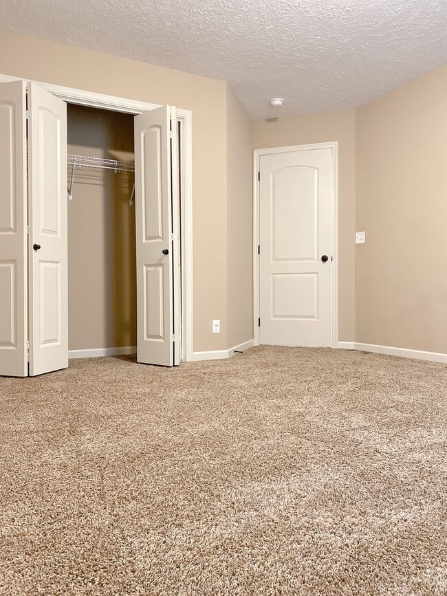 Building Photo - Move in Special. Beautiful & Nearly new SW Chalco area 4 bed Two Story.