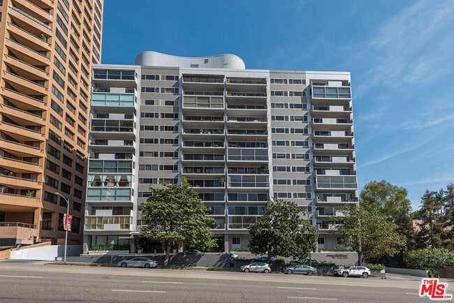 Building Photo - 10450 Wilshire Blvd