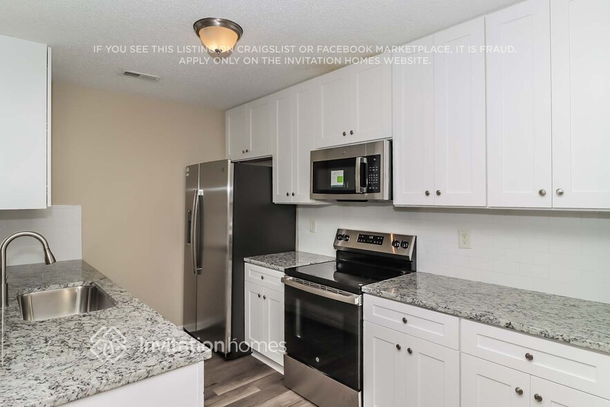 Building Photo - 1127 Ballina Way
