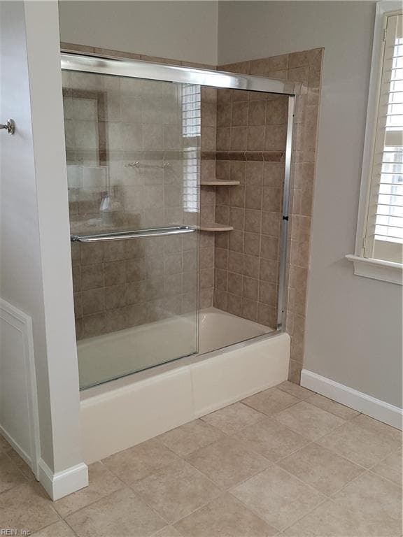 Building Photo - 464 Westover Mews