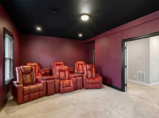 Building Photo - 2607 Lulworth Ln