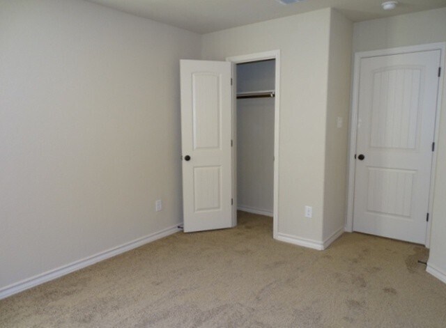 Building Photo - 6623 Mia Way