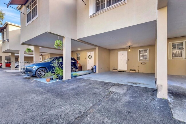 Building Photo - 3130 Bird Ave