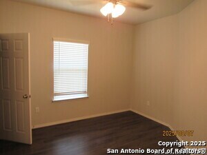 Building Photo - 619 Heathers Wy