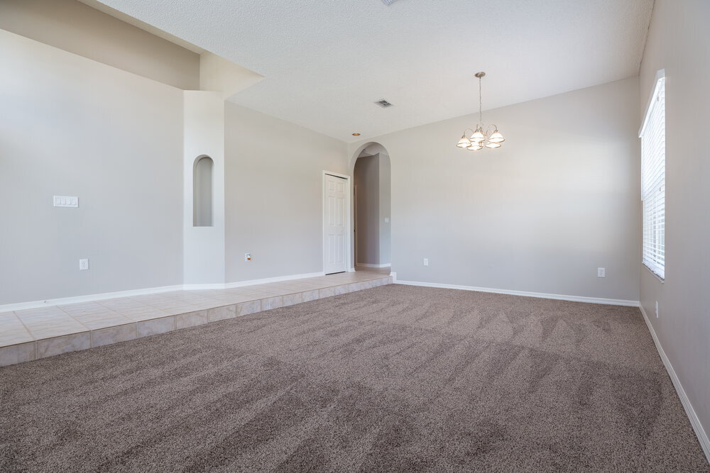 Building Photo - 3337 Bellingham Dr