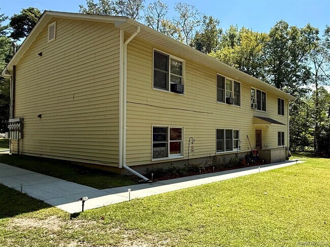 Building Photo - 87 Oregon Trail