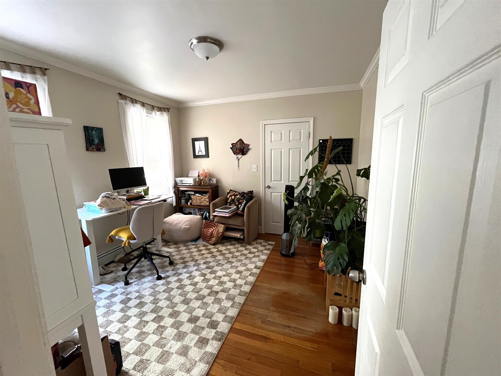 Building Photo - 22 Rice St