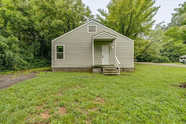 Building Photo - 4700 Montview Dr