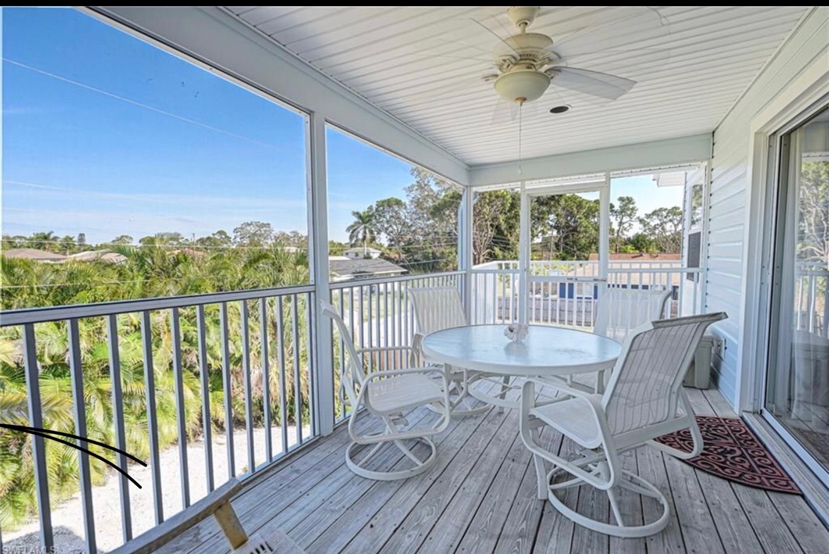 Screened in Porch - 4424 Pine Lake Rd