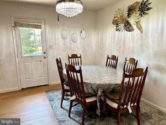 Building Photo - 358 Stonehedge Ln