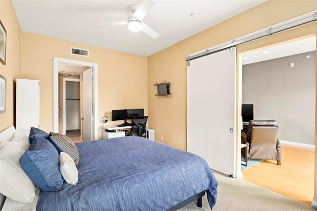 Building Photo - 2950 McKinney Ave