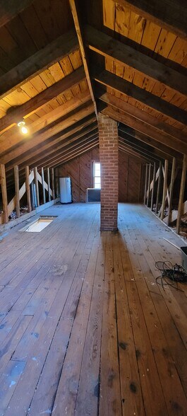 Large attic - 1106 Highside St