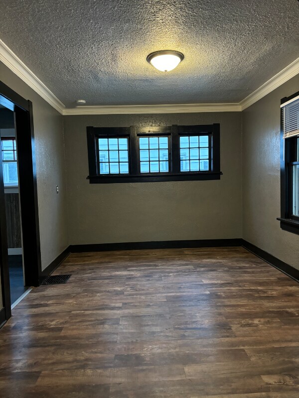 Building Photo - 312 S 19th St