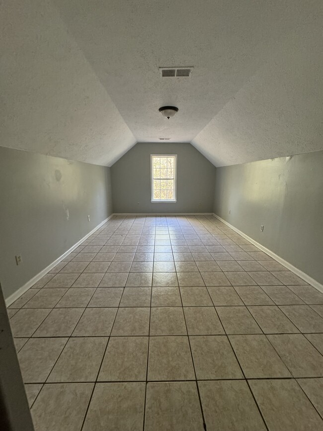 Building Photo - 316 Eaton St