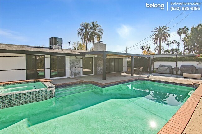 Building Photo - 6513 Corbin Ave