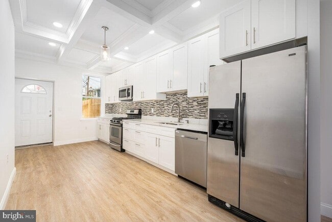 Building Photo - 71X Dolphin St