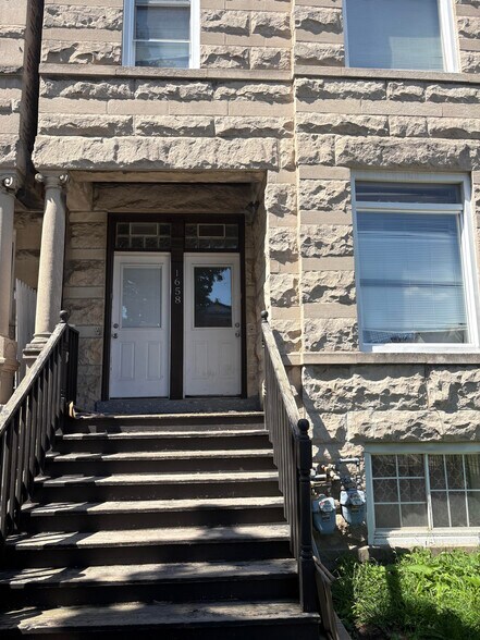Main Entrance - 1658 N Monticello Ave