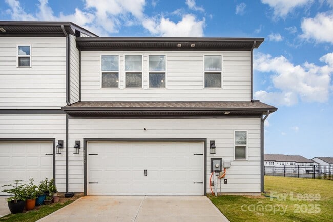 Building Photo - 5710 Gulch Pl