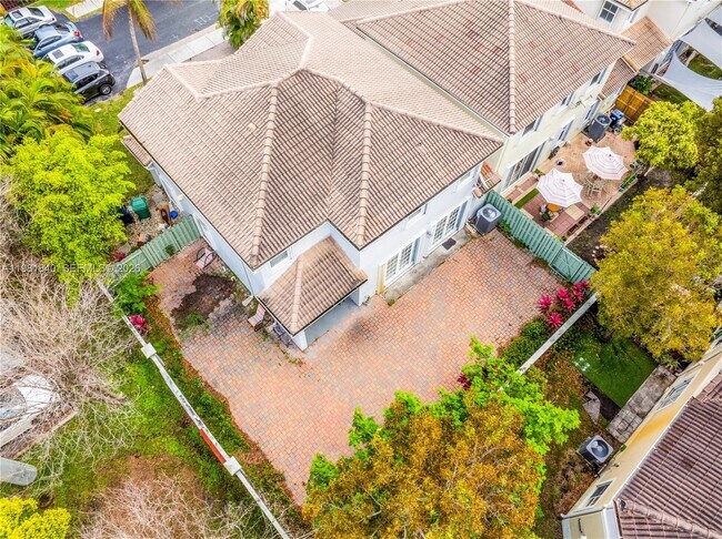 Building Photo - 200 SW 87th Path