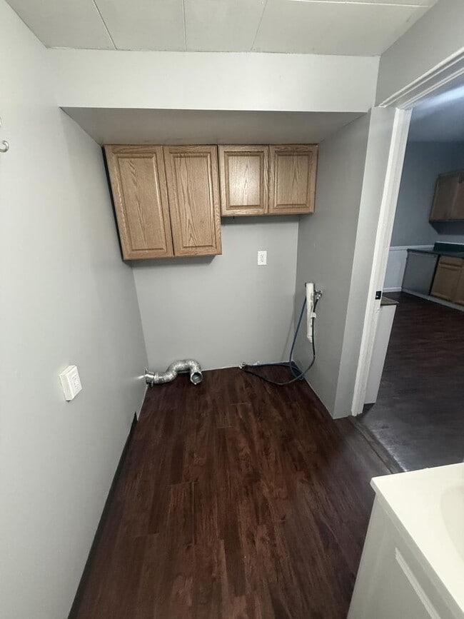 Building Photo - 202-204 Central Ave