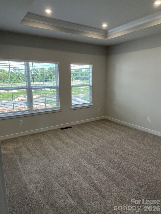 Building Photo - 5013 Griers Hl Dr