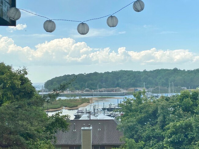 Building Photo - 16 Prospect Ave