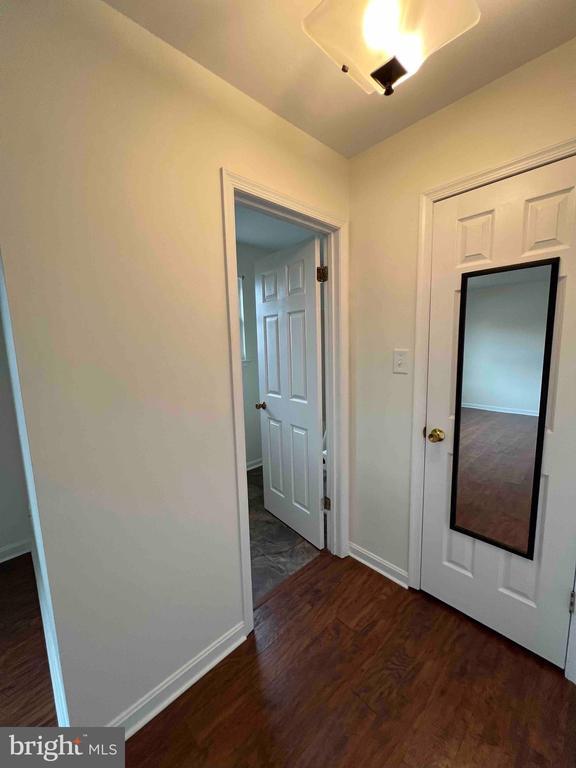 Building Photo - 6247 Spring Knoll Dr