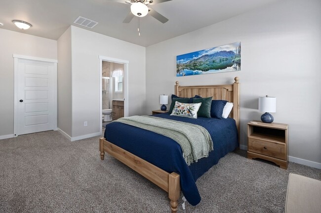 Building Photo - 1138 Crestview Dr