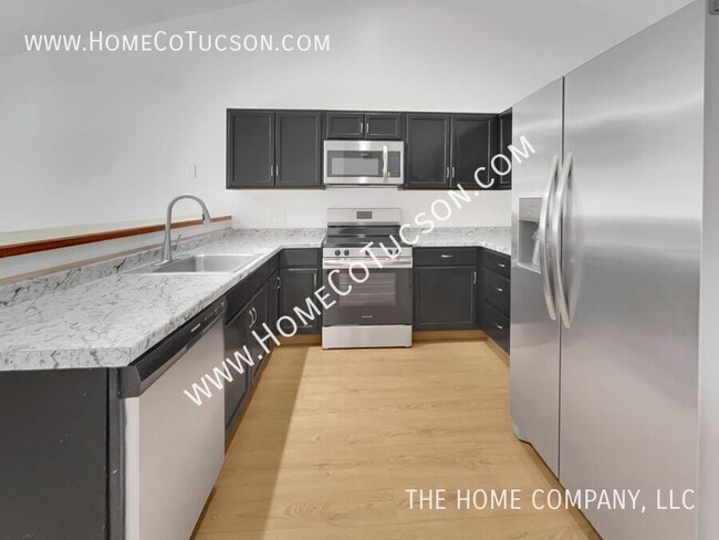 Building Photo - 3873 S Havenhurst Dr