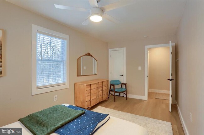 Building Photo - 1365 Roundtop Rd