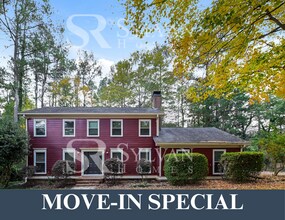Building Photo - Fall in love with this beautiful 3 bedroom...