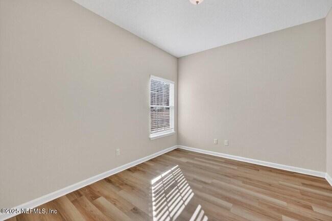 Building Photo - 11274 Estancia Villa Cir