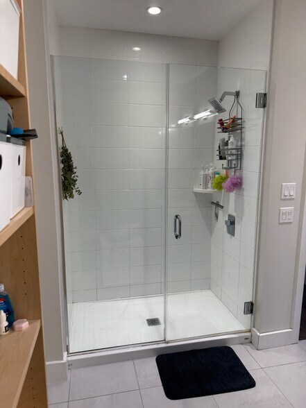 Building Photo - 418 McGrath Hwy