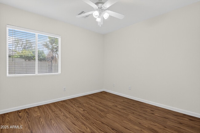 Building Photo - 15481 W Mauna Loa Ln