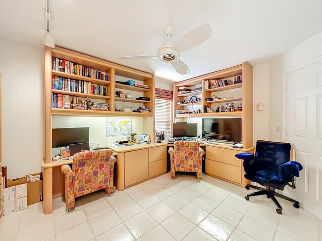 Building Photo - 11853 Fountainside Cir