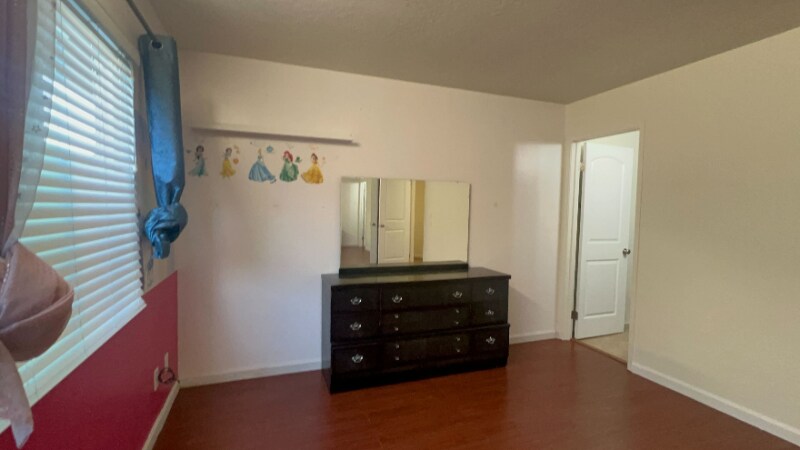 Building Photo - 32445 Lake Barlee Ln