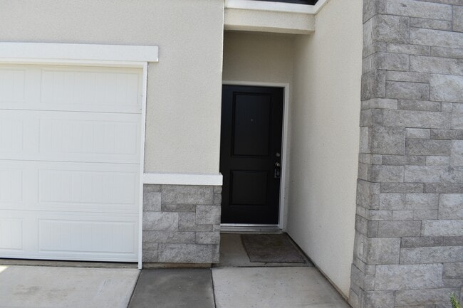 Building Photo - 4472 N San Miguel Ave