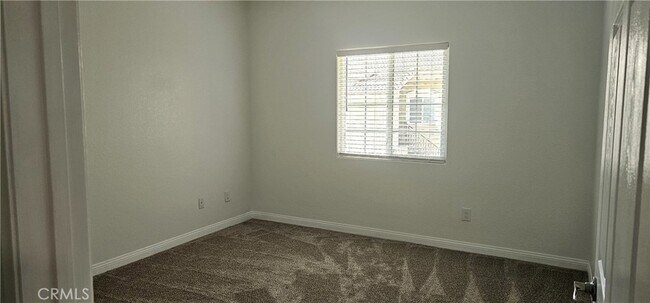 Building Photo - 41410 Juniper St