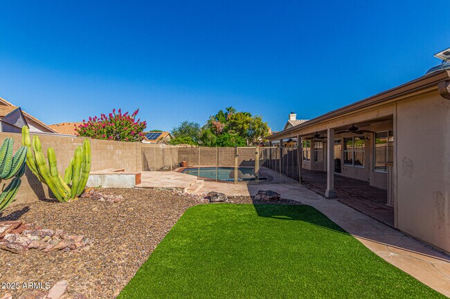 Building Photo - 5340 W Oraibi Dr