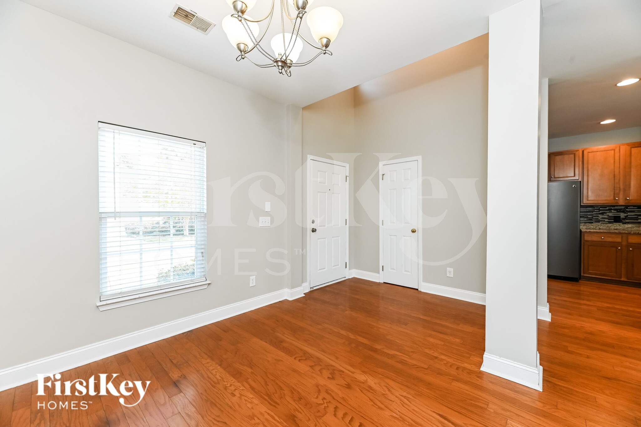 Building Photo - 337 Lakewind Dr