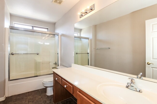 Building Photo - 16186 N 158th Dr