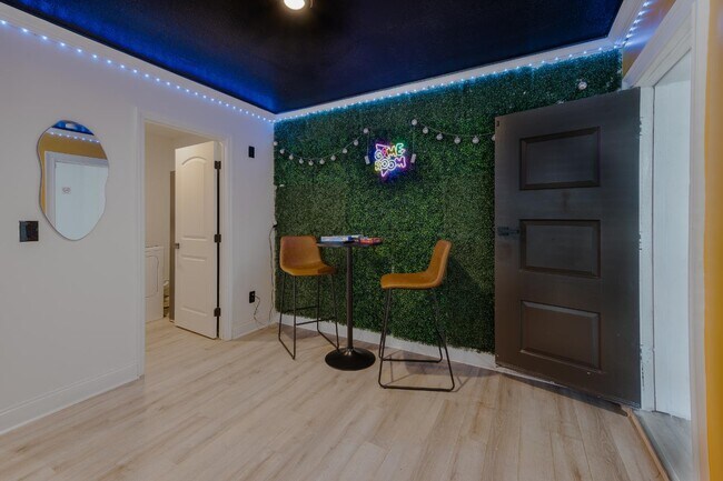 Building Photo - 1775 Harbor Rd