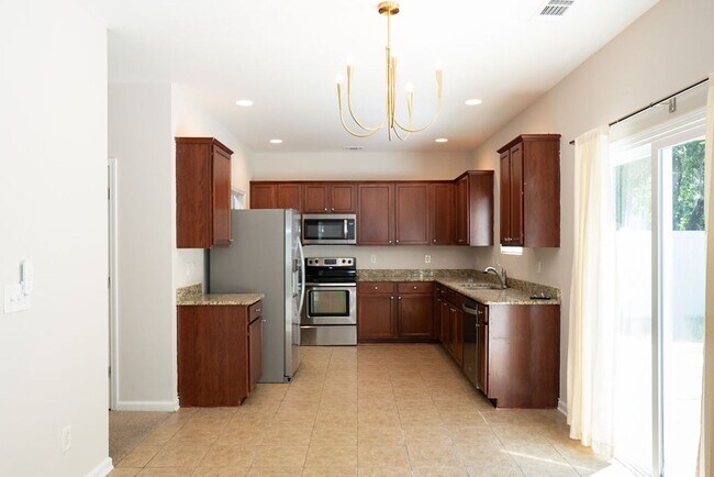 Building Photo - 17 Enoree Way