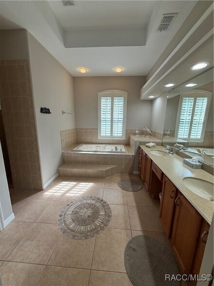 Building Photo - 12 Sweet Peas Ct
