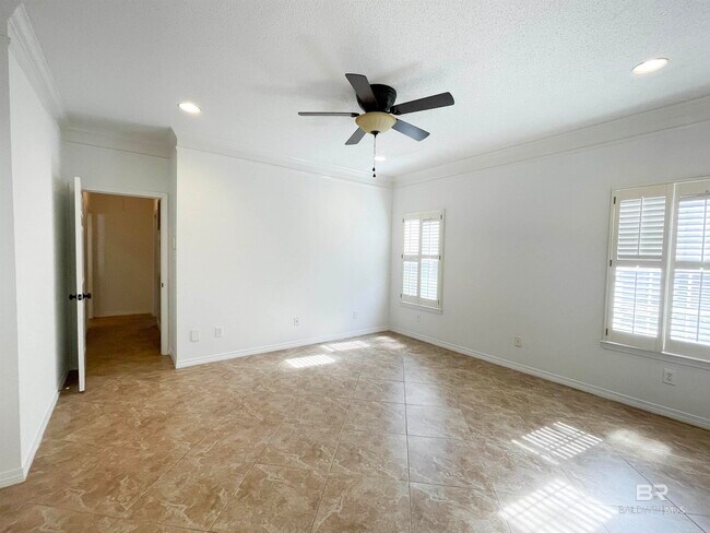 Building Photo - 30442 Middle Creek Cir